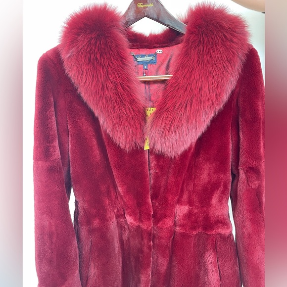 Luisa Spagnoli Red Fur Coat size S - Picture 4 of 7